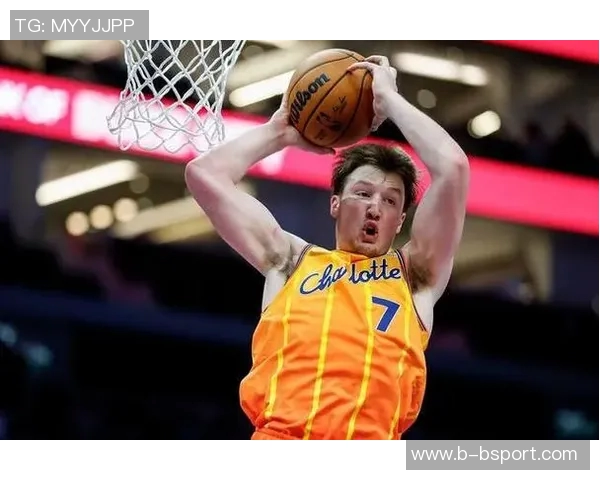 克尼佩尔三分球命中率高达533成为出手30次球员中的最佳射手 克尼佩尔三分球命中率高达533成为出手30次球员中的最佳射手