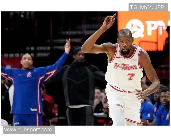 杜兰特本赛季表现亮眼圆梦180俱乐部场均252分命中率超高