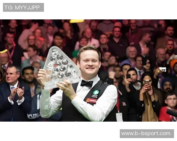 墨菲半场表现抢眼6投4中砍下13分4篮板三分球完美3中3助球队领先