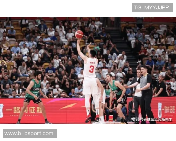 八村压哨三分绝杀后迅速退场被队友抓回现场引发笑声 八村压哨三分绝杀后迅速退场被队友抓回现场引发笑声