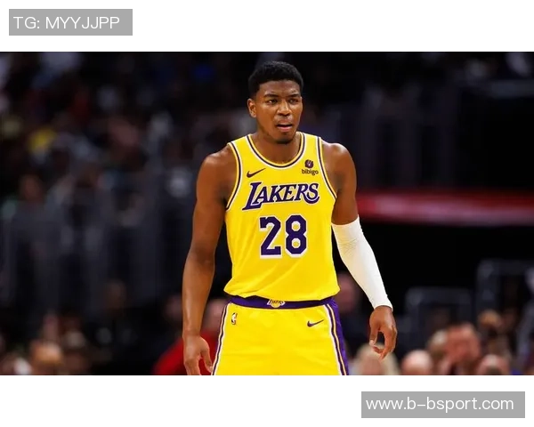 八村塁谈防守文班：强调对抗和紧贴让对手难以发挥