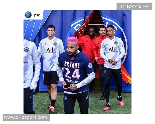 内马尔分享球衣收藏计划期待墙面装满明星球衣的美好时刻