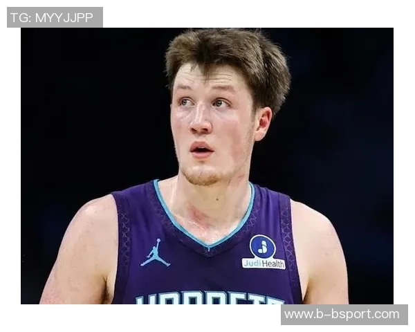 克尼佩尔费尔斯双双砍下24分科比桑德斯贡献17分弗拉格也有15分表现出色